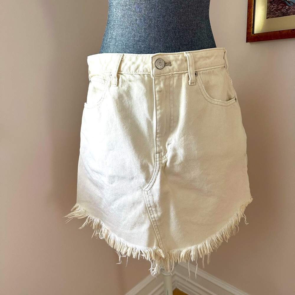 free people White Denim Fringe Skirt size 30, lightly worn